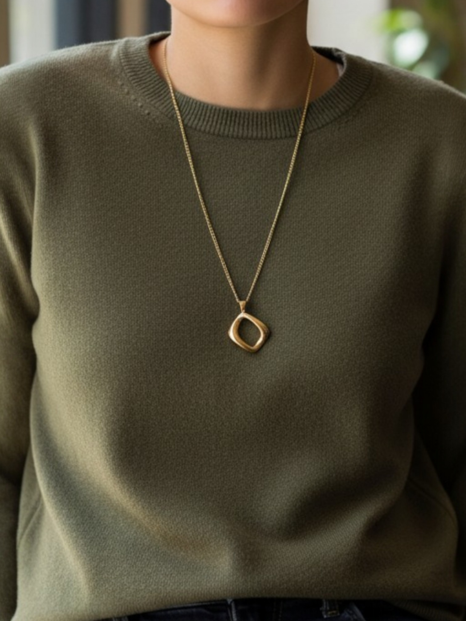 Minimal Square Pendant Necklace